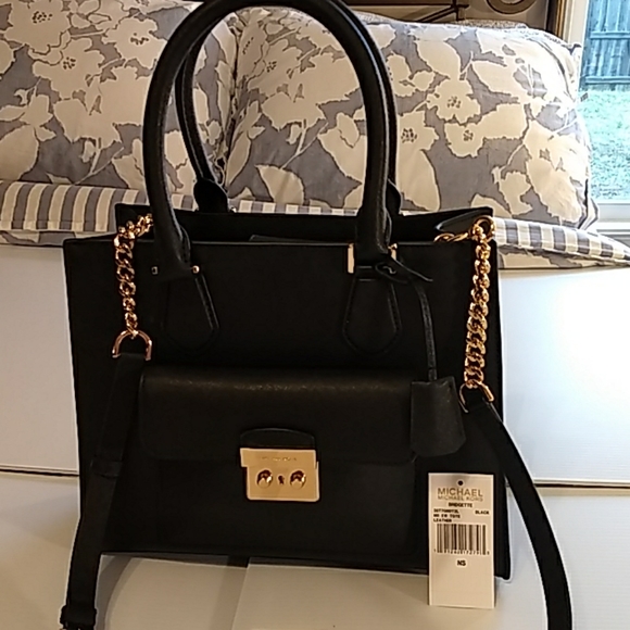 Michael Kors Handbags - 🌟💜 SALE💜 🌟MICHAEL KORS BRIDGETTE TOTE